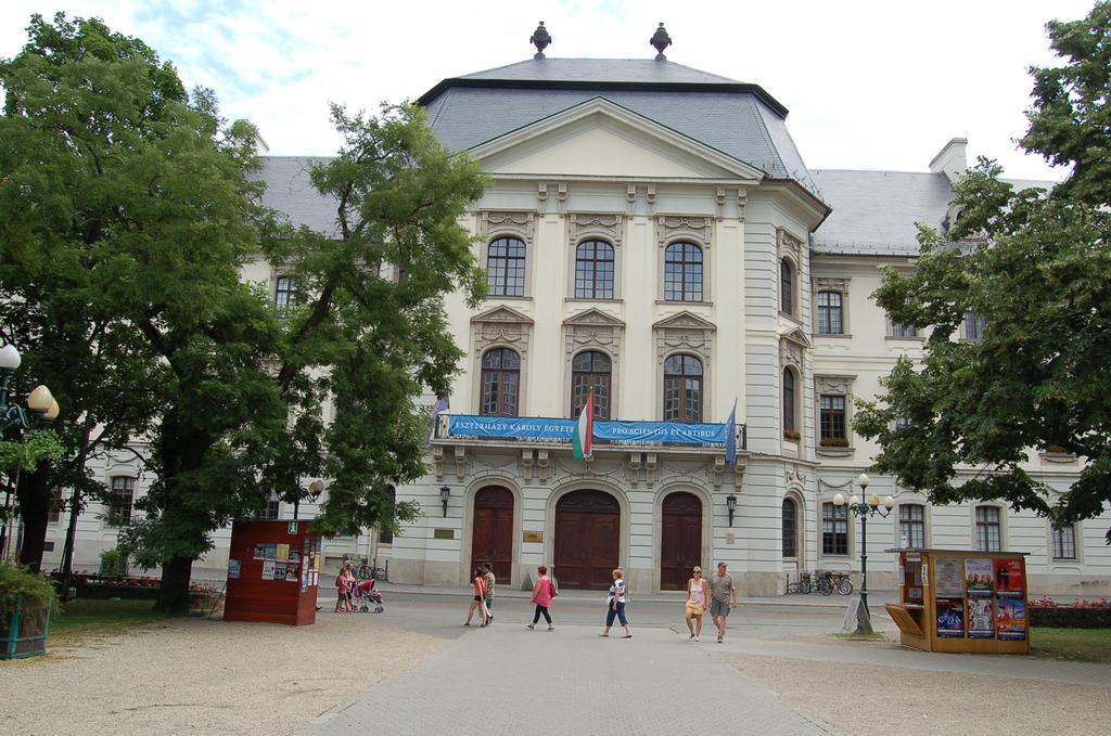 Apartman Rose Eger Exterior photo